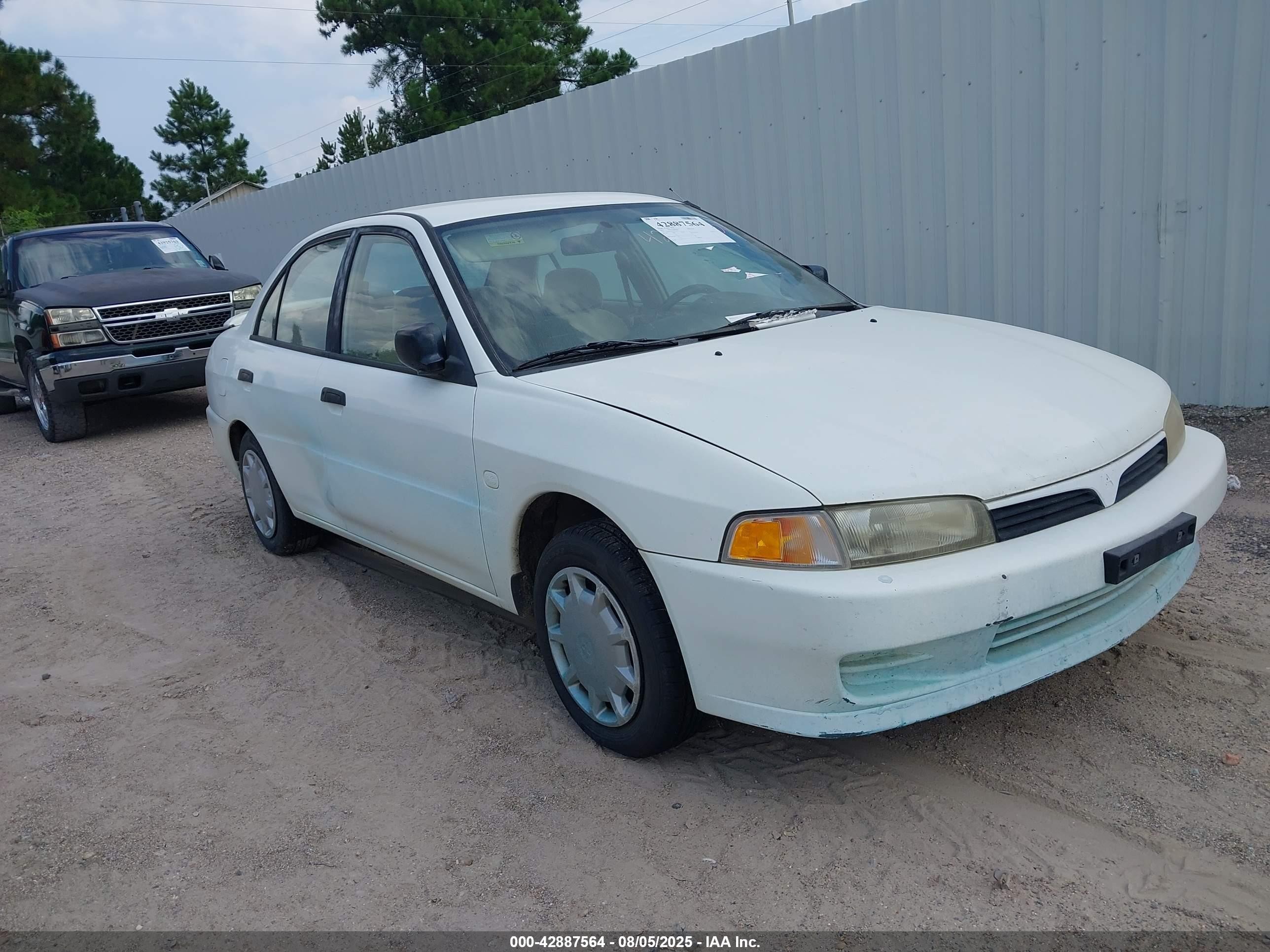 2001 Mitsubishi Mirage Es White vin: JA3AY26C91U025367