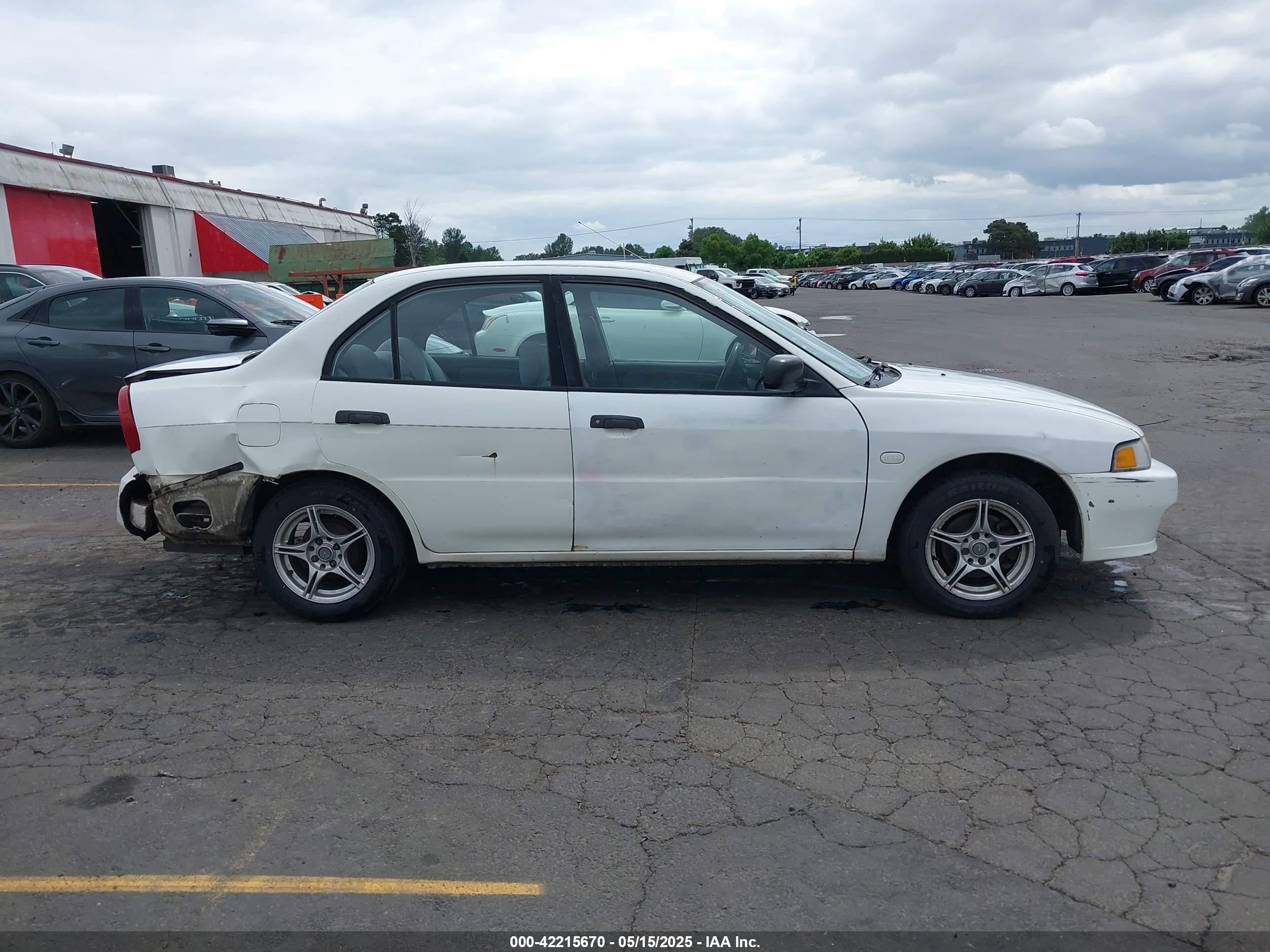 2001 Mitsubishi Mirage Es White vin: JA3AY26C91U048518