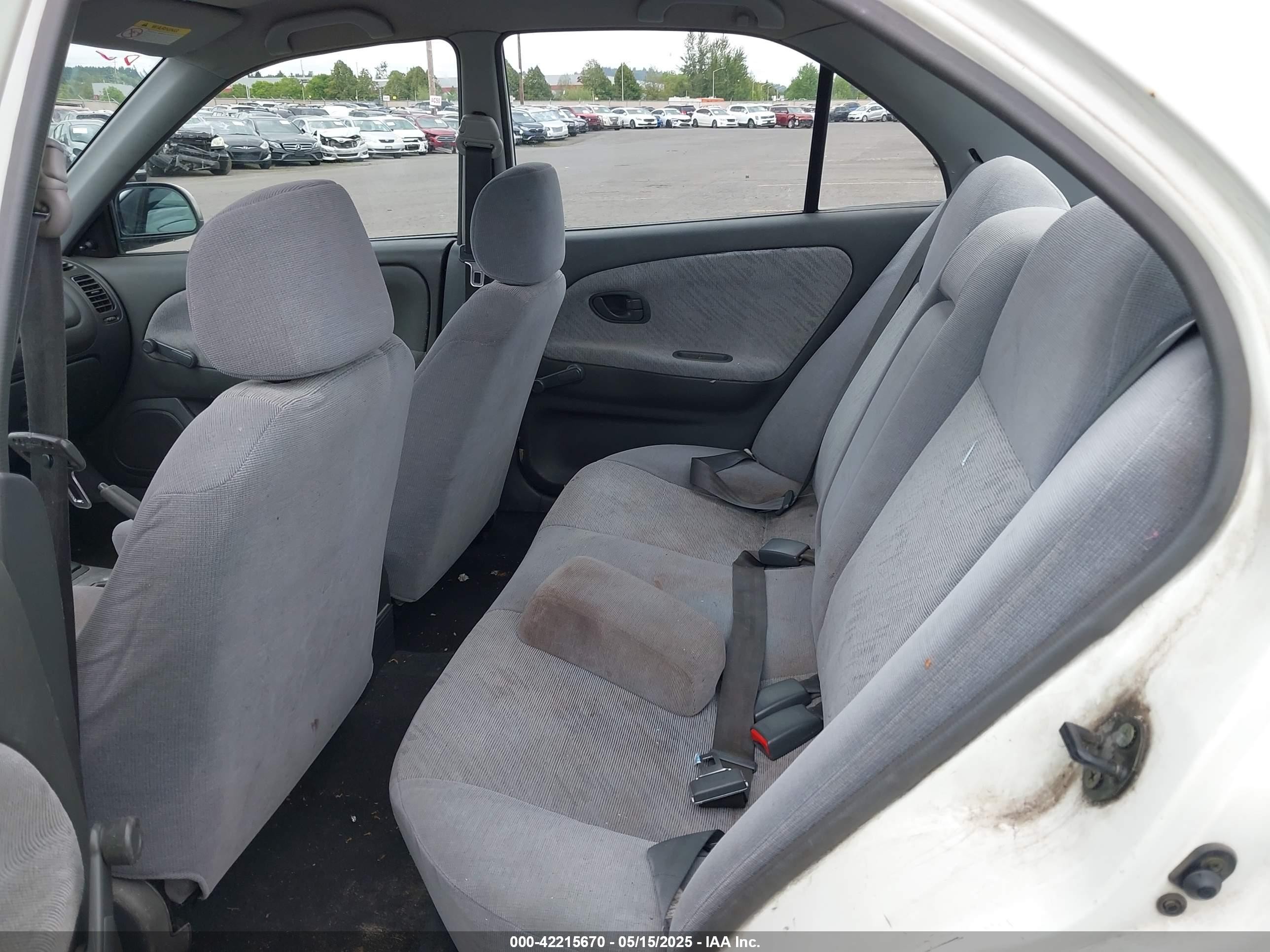 2001 Mitsubishi Mirage Es White vin: JA3AY26C91U048518