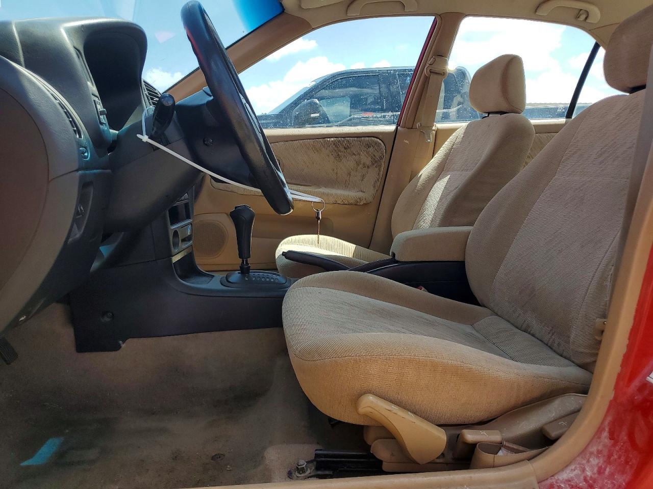 2000 Mitsubishi Mirage Red vin: JA3AY26C9YU031888
