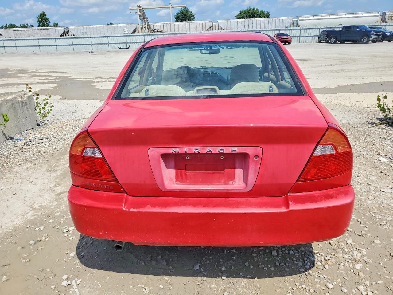 2000 Mitsubishi Mirage Red vin: JA3AY26C9YU031888