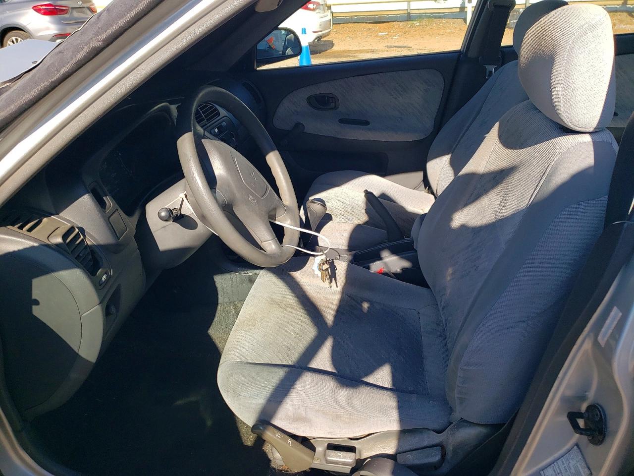 2001 Mitsubishi Mirage Es Silver vin: JA3AY26CX1U042632