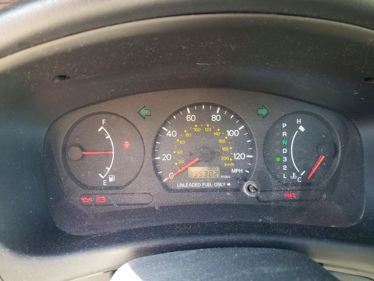 2001 Mitsubishi Mirage Es Silver vin: JA3AY26CX1U042632