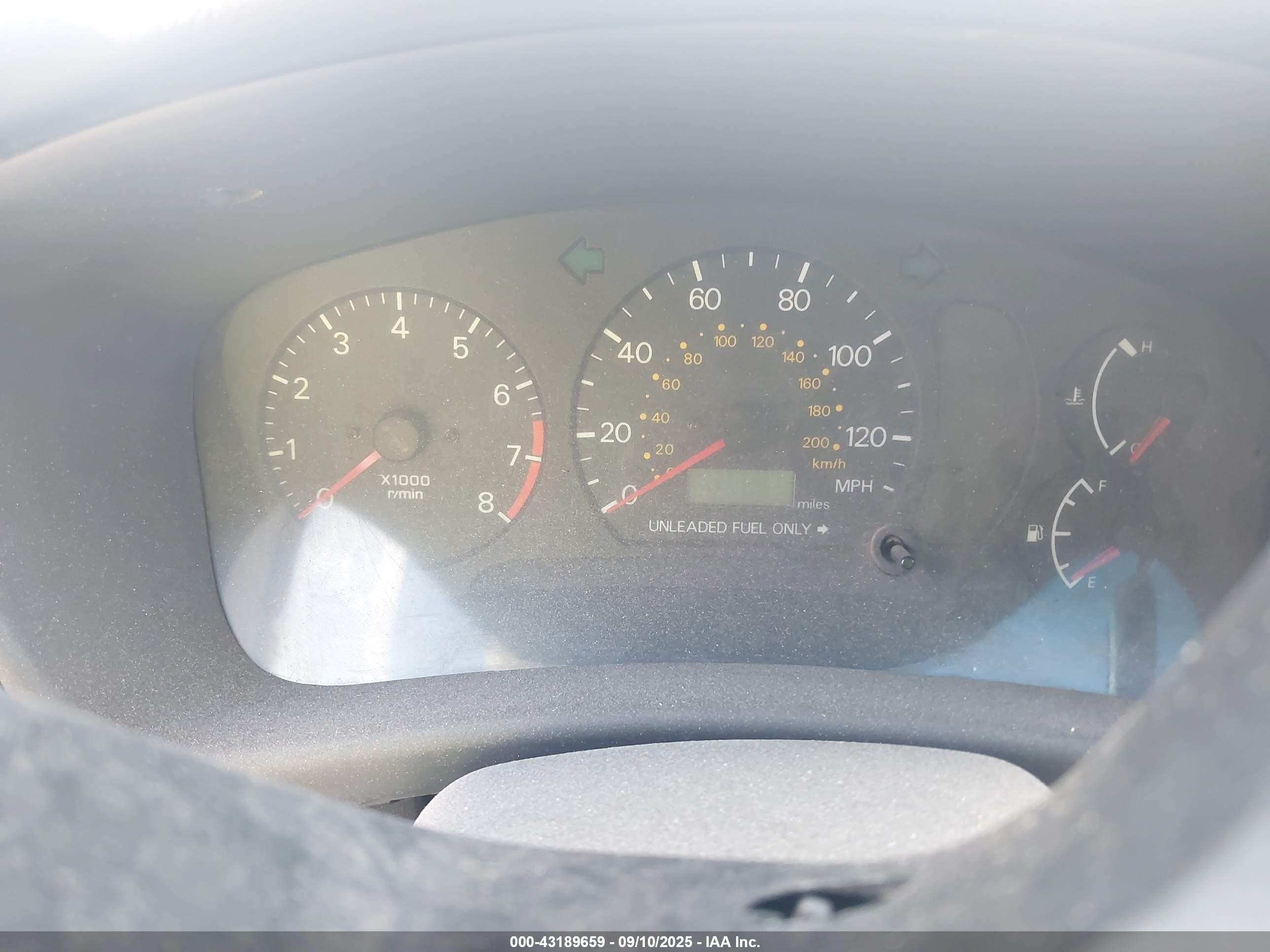 2000 Mitsubishi Mirage Ls Red vin: JA3AY31C5YU032906