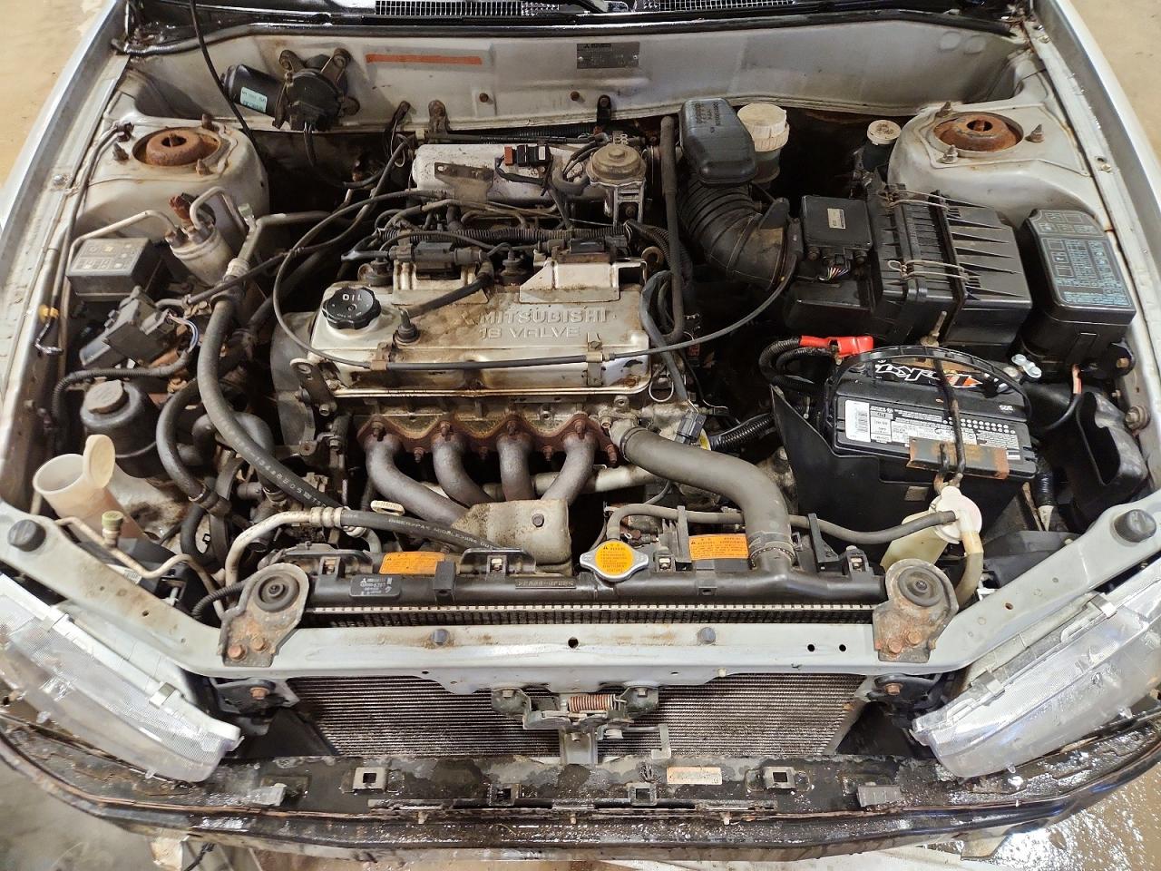 2001 Mitsubishi Mirage Ls Silver vin: JA3AY31CX1U012446