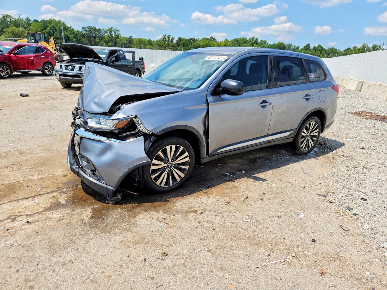 2020 Mitsubishi Outlander Es Серебряный vin: JA4AD2A30LZ017646
