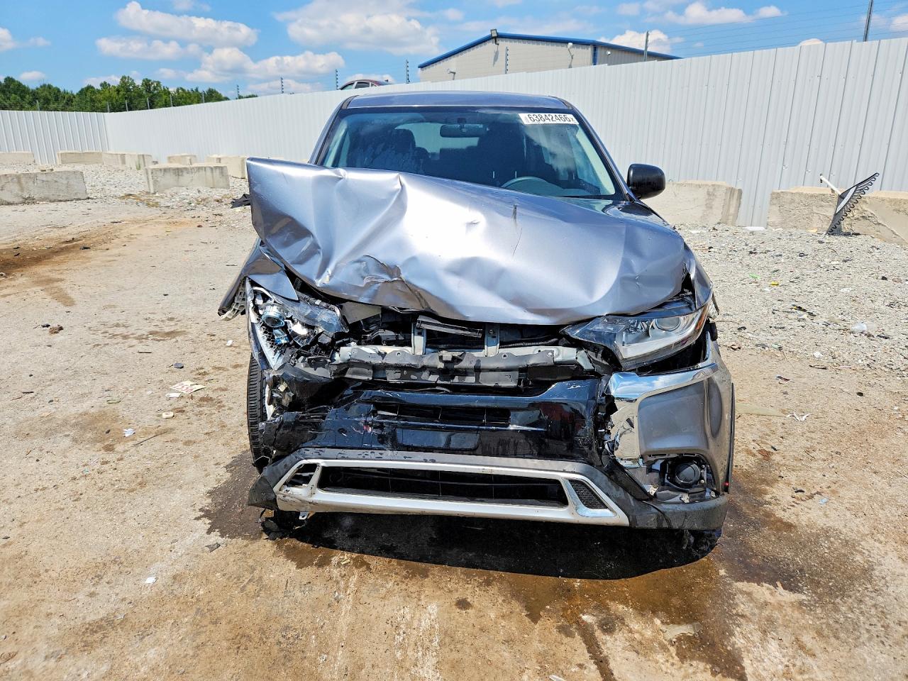 2020 Mitsubishi Outlander Es Серебряный vin: JA4AD2A30LZ017646
