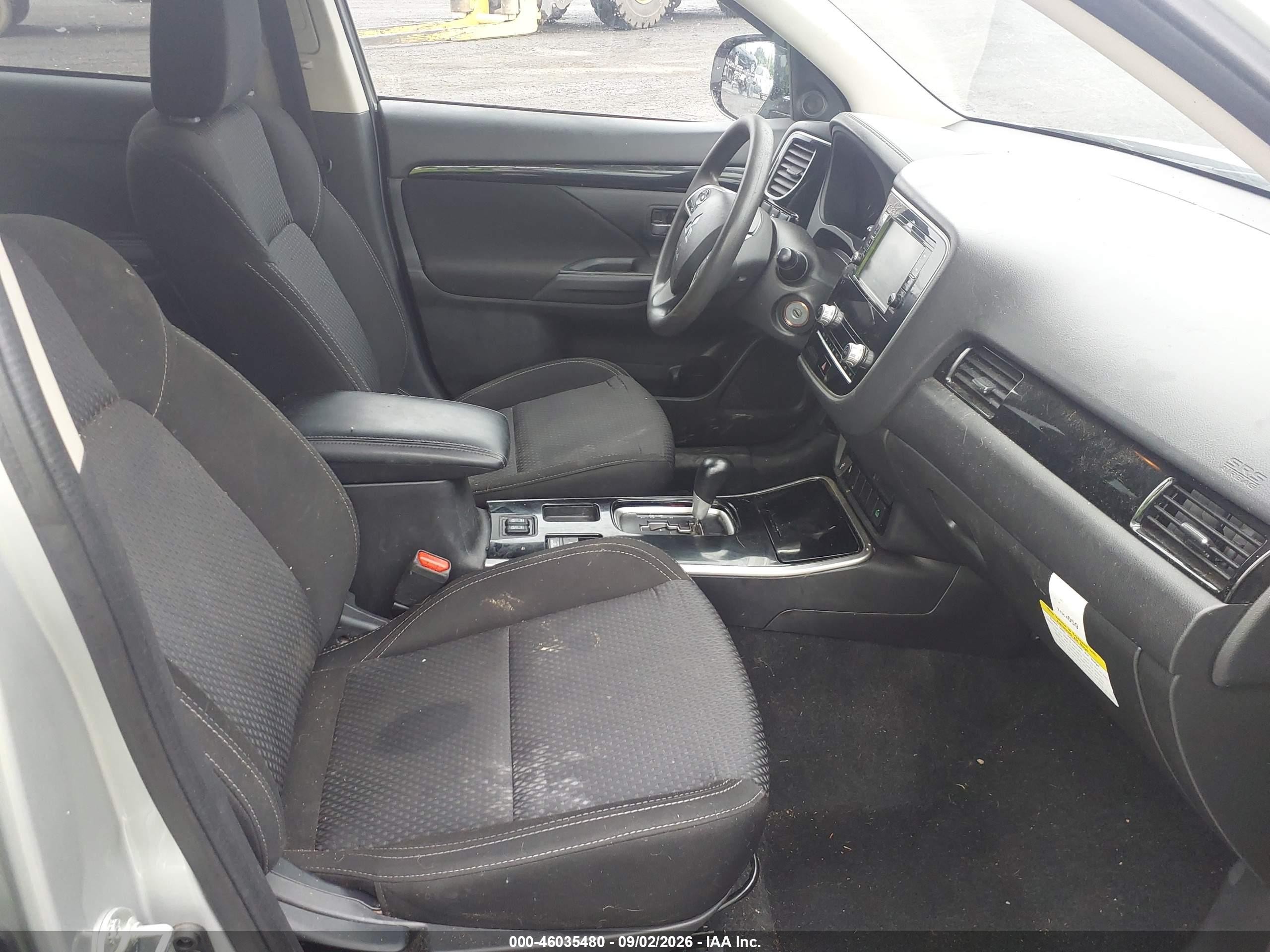 2020 Mitsubishi Outlander Es 2.4 Gray vin: JA4AD2A30LZ045513
