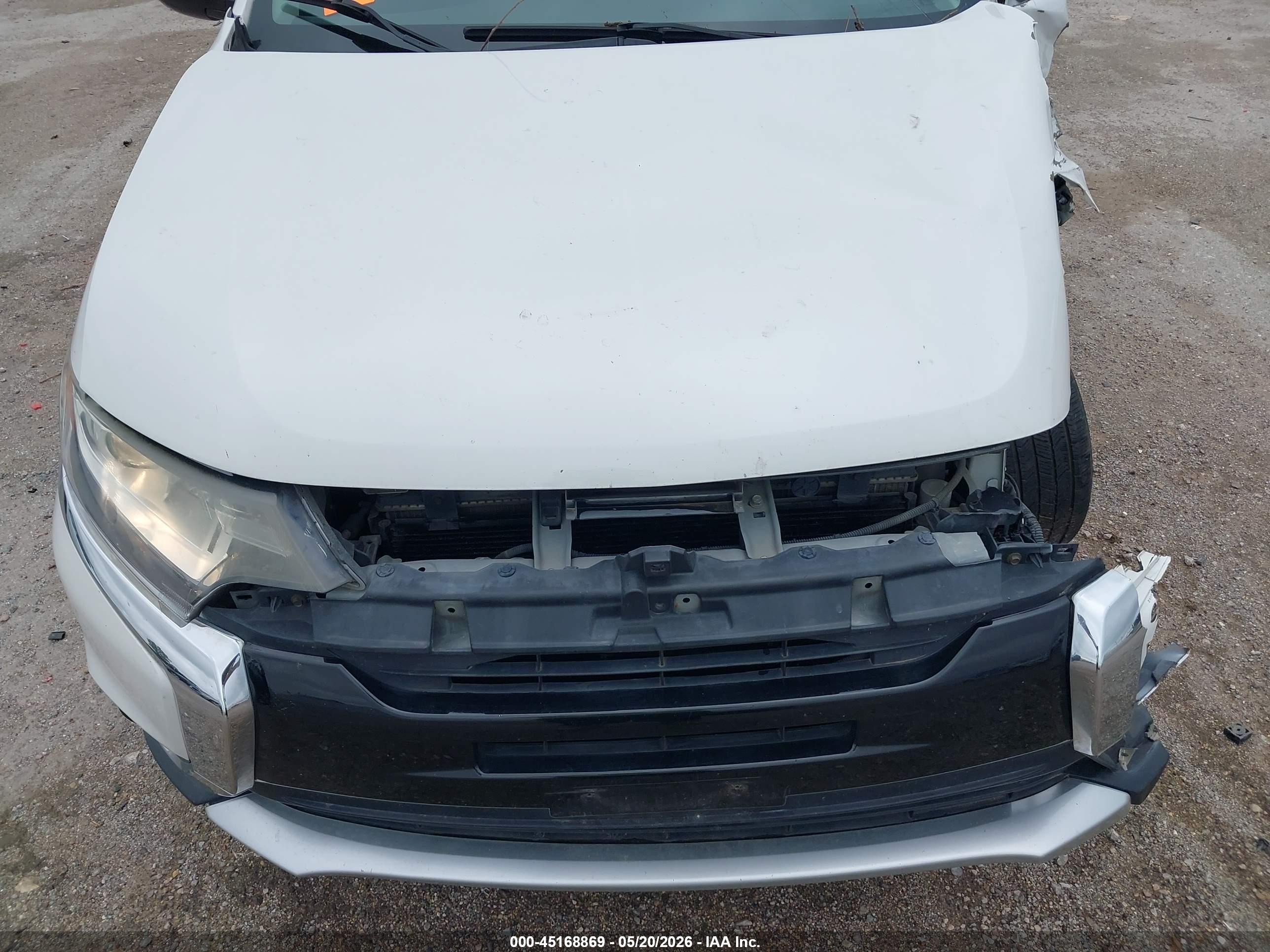 2016 Mitsubishi Outlander Es White vin: JA4AD2A31GZ013109