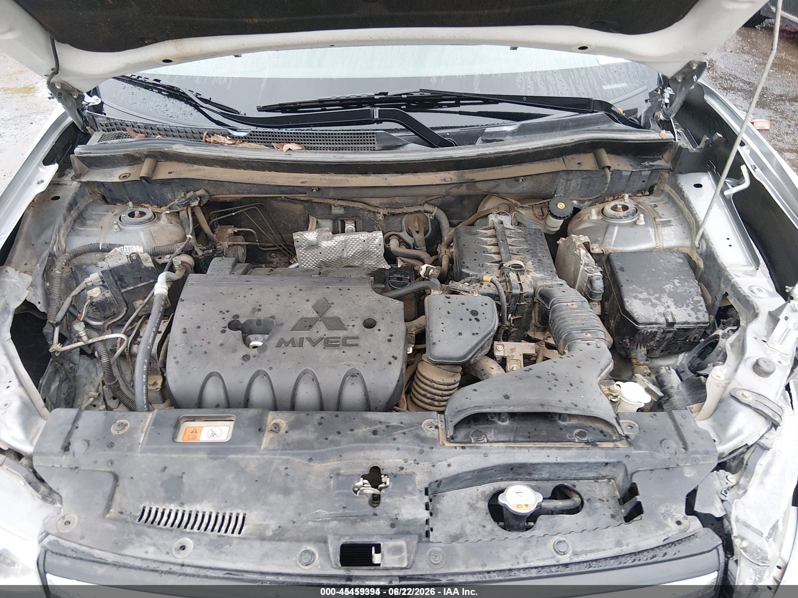 2014 Mitsubishi Outlander Es Silver vin: JA4AD2A32EZ007364