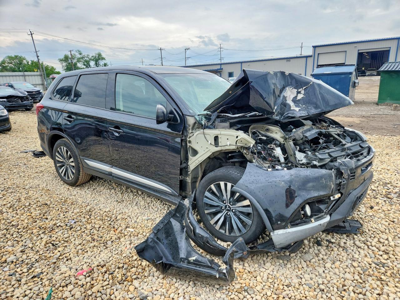 2020 Mitsubishi Outlander Es Black vin: JA4AD2A32LZ004624