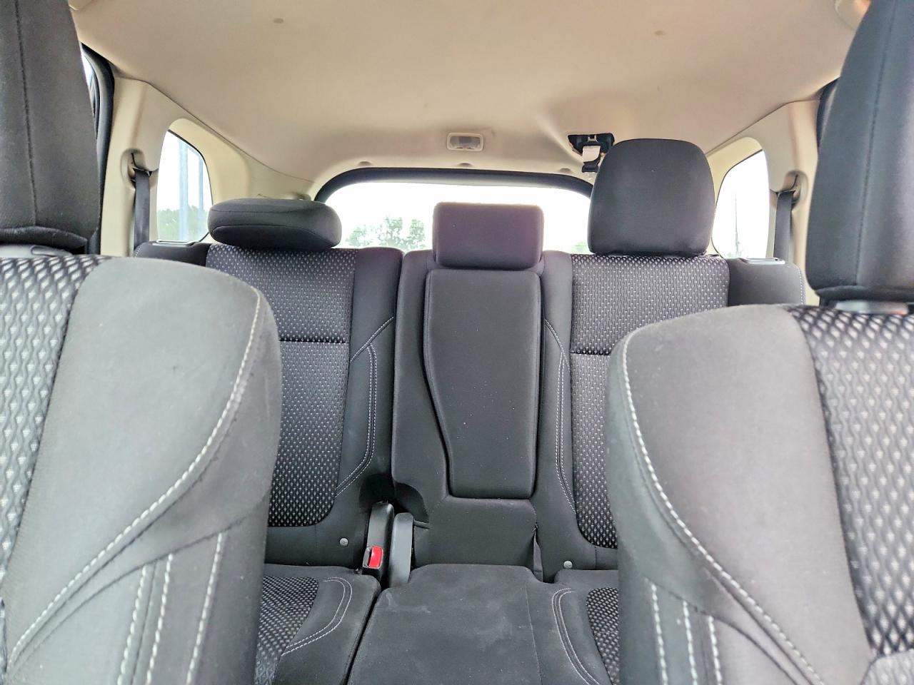 2020 Mitsubishi Outlander Es Black vin: JA4AD2A32LZ004624