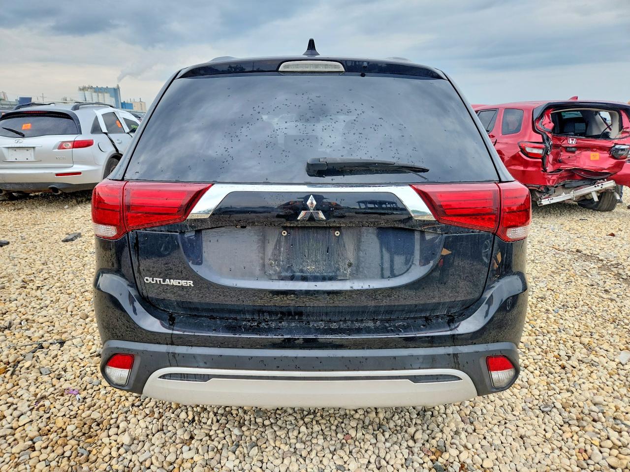 2020 Mitsubishi Outlander Es Black vin: JA4AD2A32LZ004624