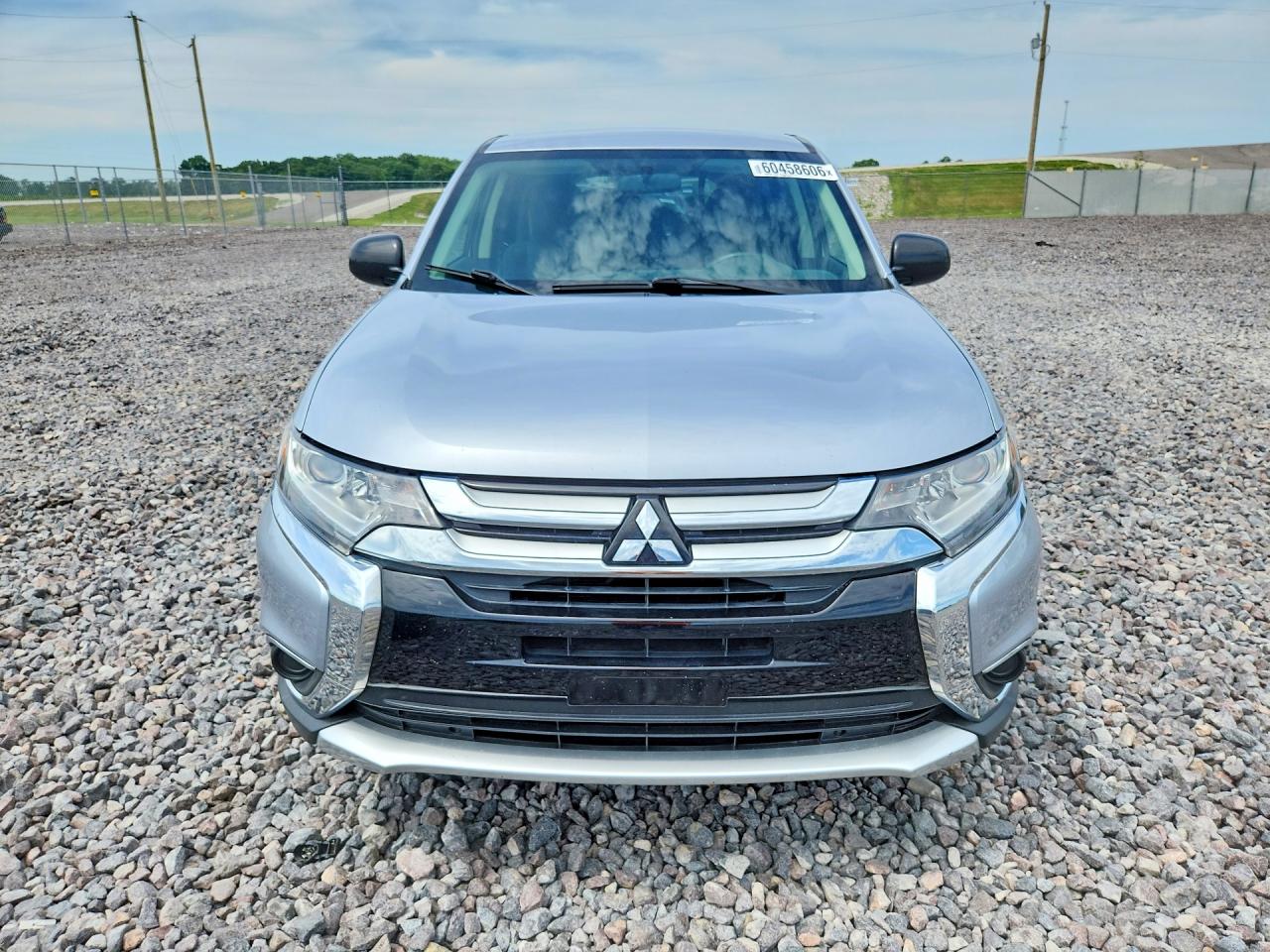 2017 Mitsubishi Outlander Es Silver vin: JA4AD2A33HZ015560