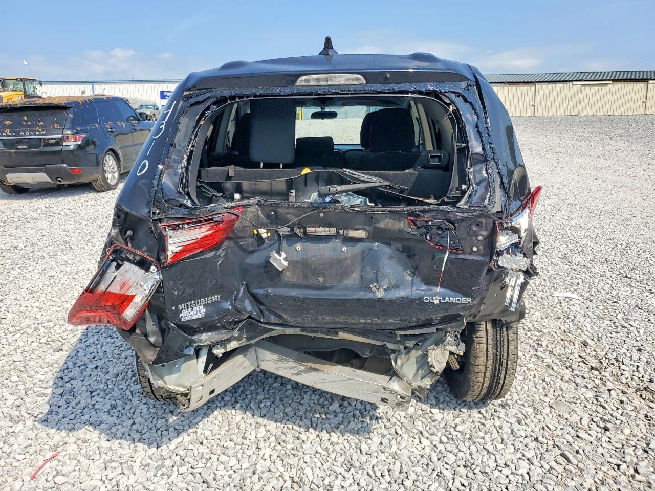 2019 Mitsubishi Outlander Black vin: JA4AD2A33KZ004310
