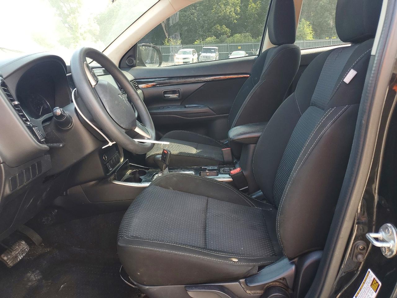2019 Mitsubishi Outlander Black vin: JA4AD2A33KZ004310
