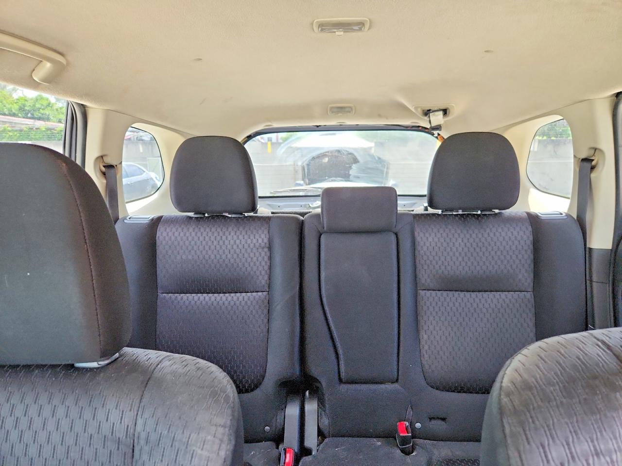 2014 Mitsubishi Outlander Es Silver vin: JA4AD2A34EZ006782
