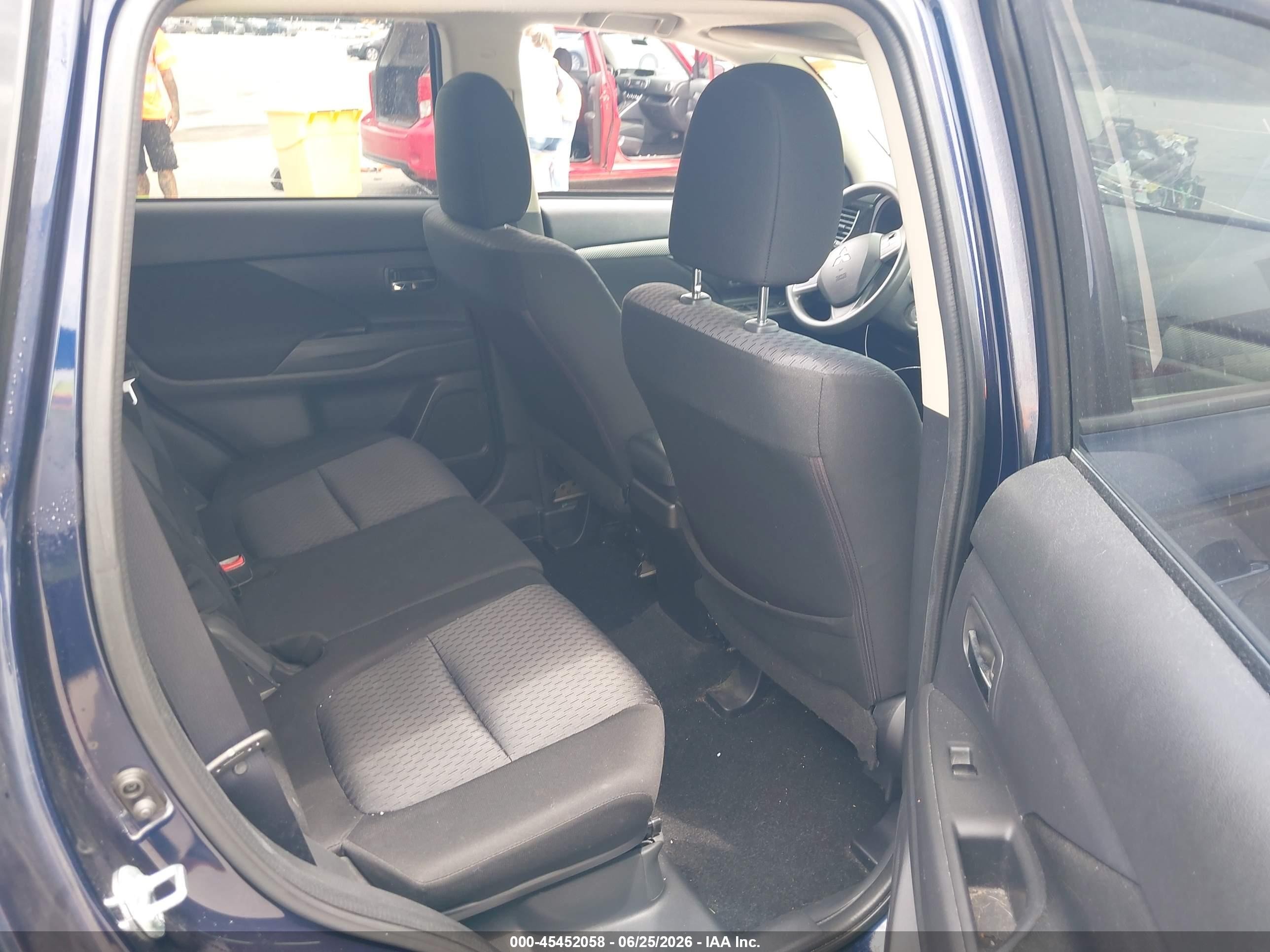 2014 Mitsubishi Outlander Es Blue vin: JA4AD2A34EZ017118