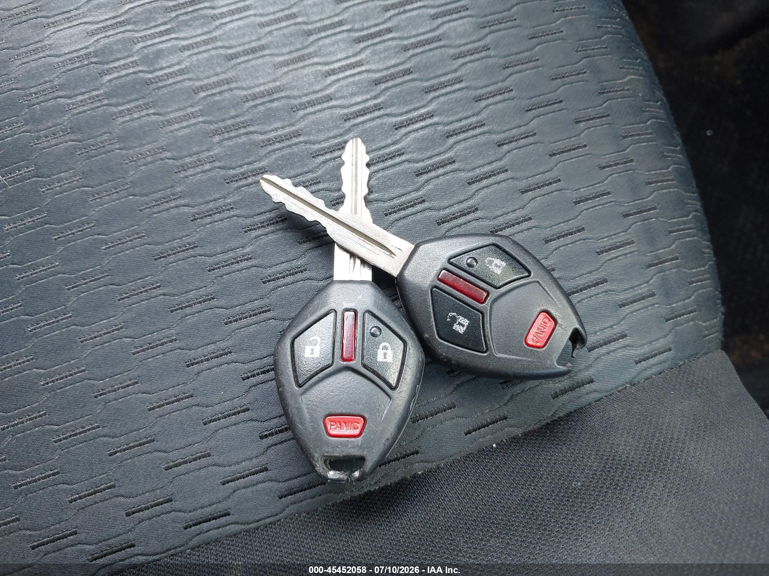 2014 Mitsubishi Outlander Es Blue vin: JA4AD2A34EZ017118