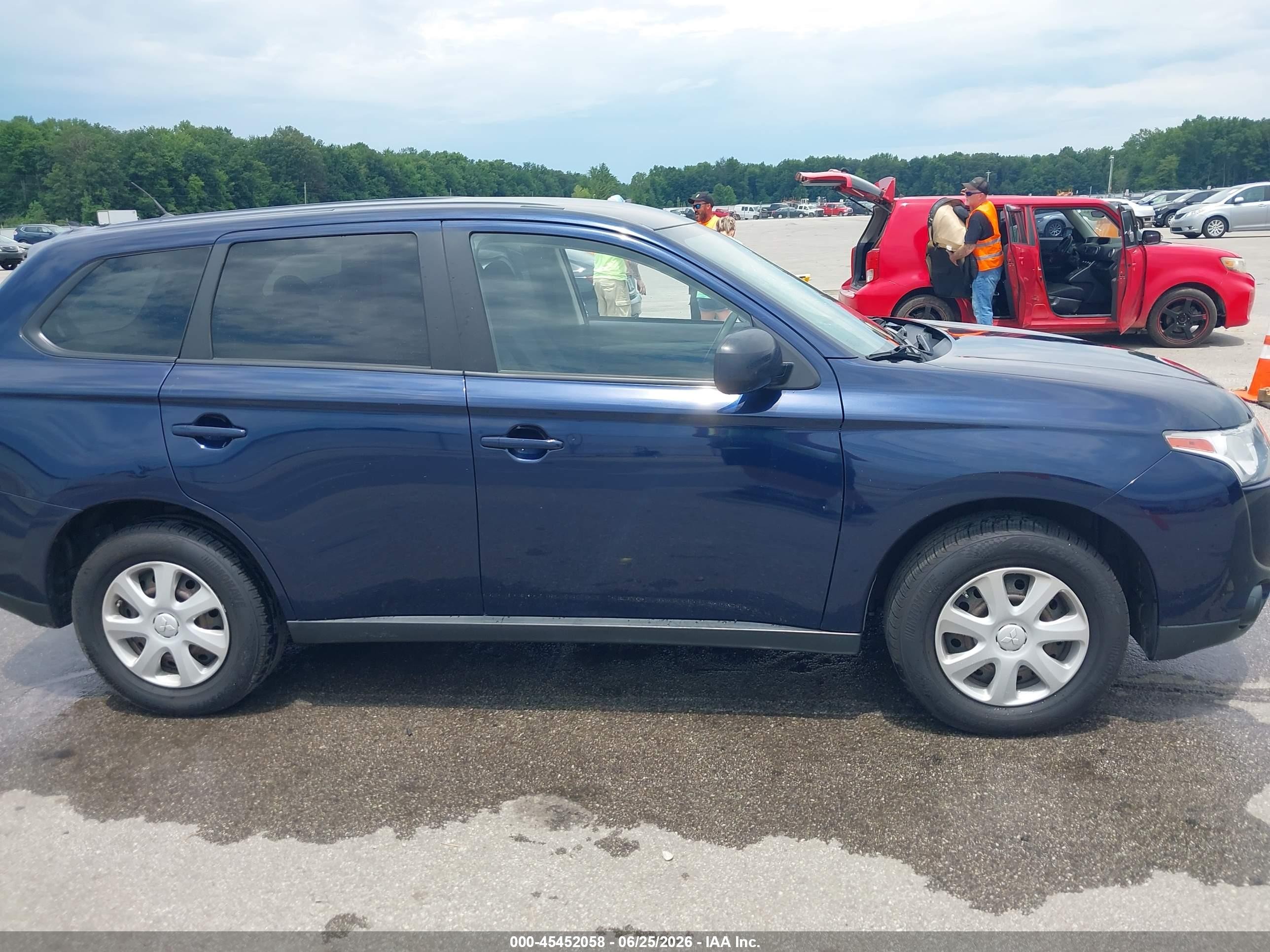 2014 Mitsubishi Outlander Es Blue vin: JA4AD2A34EZ017118