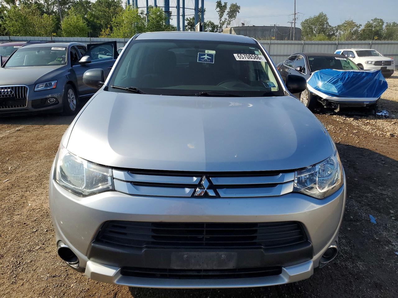 2015 Mitsubishi Outlander Es Silver vin: JA4AD2A34FZ006279