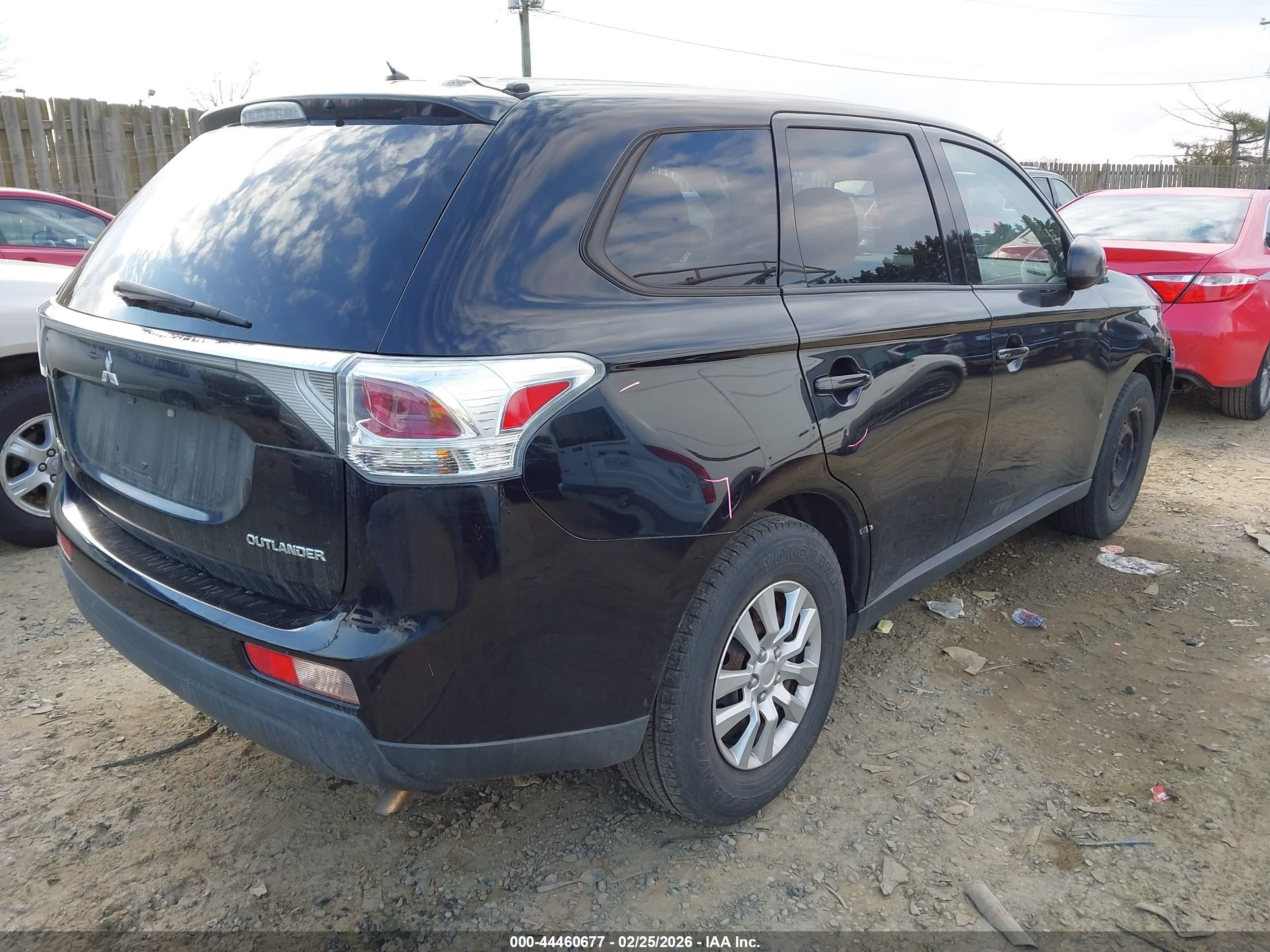 2014 Mitsubishi Outlander Es Черный vin: JA4AD2A35EZ006595
