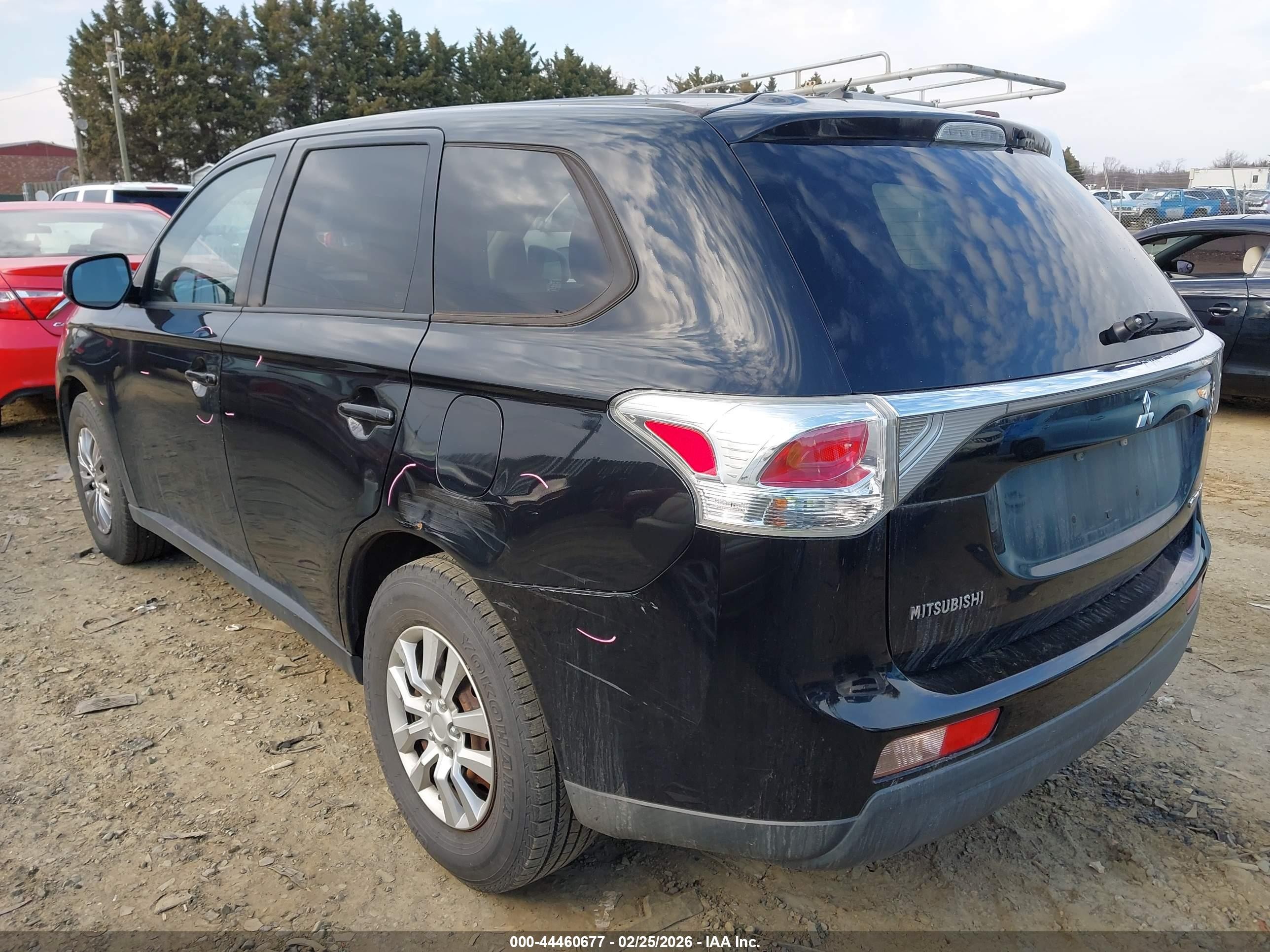 2014 Mitsubishi Outlander Es Черный vin: JA4AD2A35EZ006595