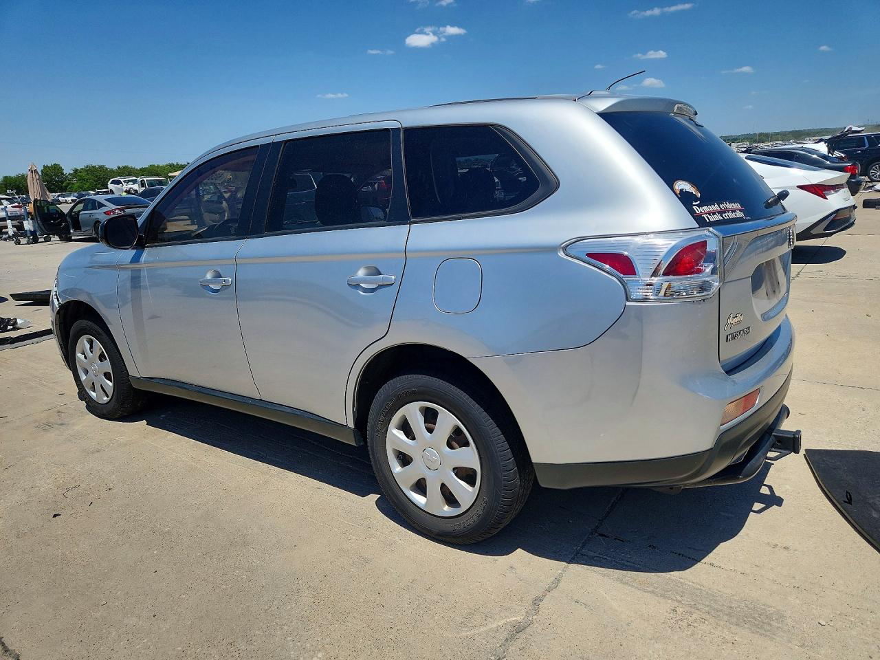 2014 Mitsubishi Outlander Es Silver vin: JA4AD2A36EZ008579