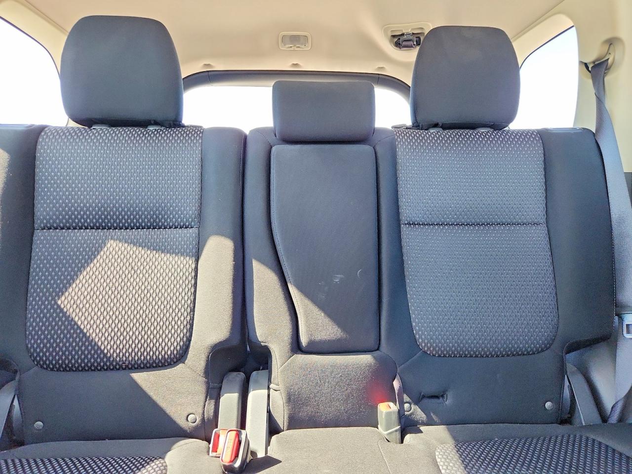 2018 Mitsubishi Outlander Es Gray vin: JA4AD2A37JZ052763