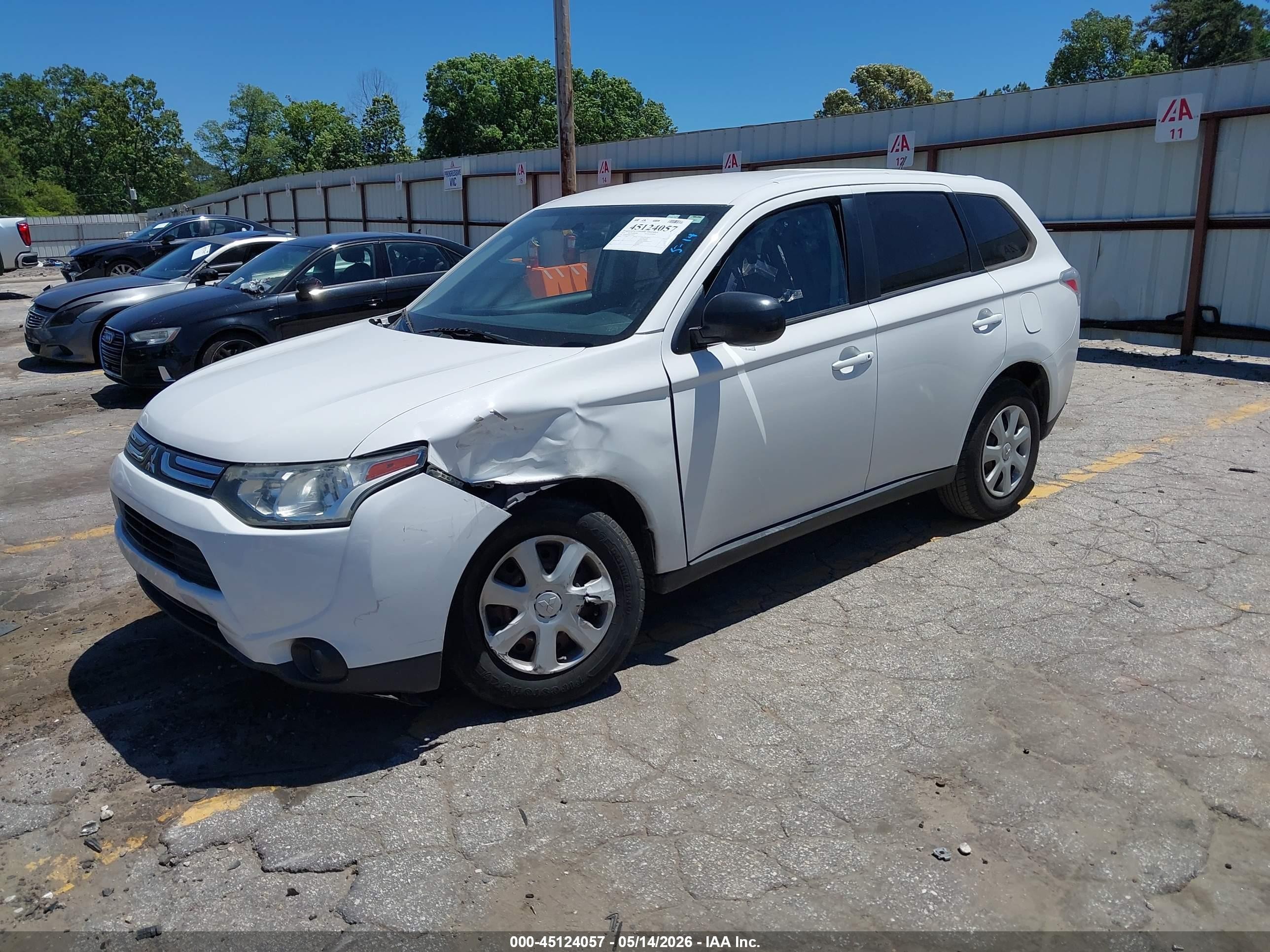 2014 Mitsubishi Outlander Es White vin: JA4AD2A38EZ007014