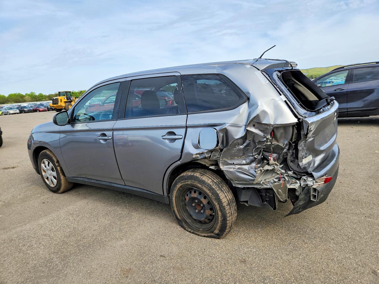2014 Mitsubishi Outlander Es Silver vin: JA4AD2A39EZ009841