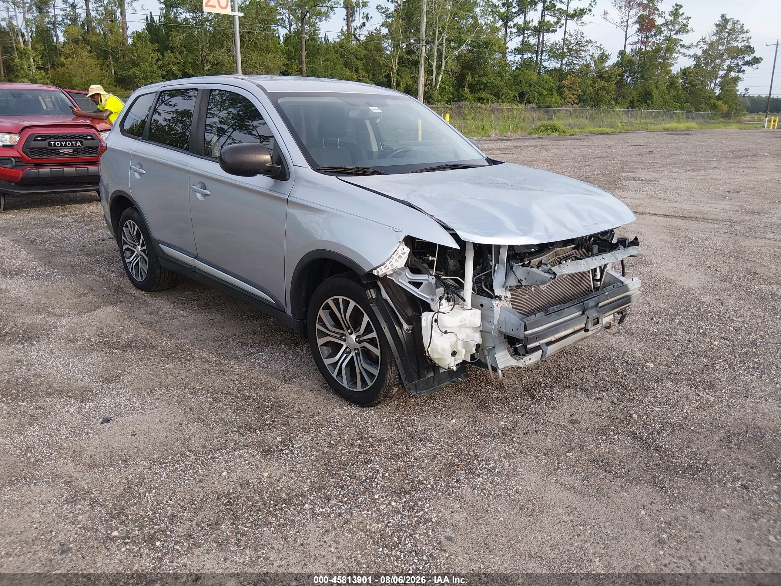 2017 Mitsubishi Outlander Es Серебряный vin: JA4AD2A39HZ061569