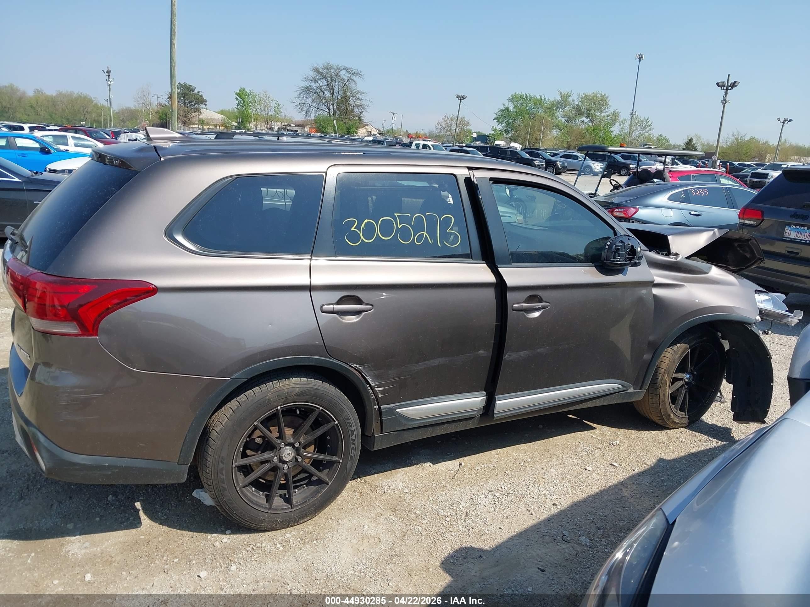 2017 Mitsubishi Outlander Es Beige vin: JA4AD2A39HZ066352