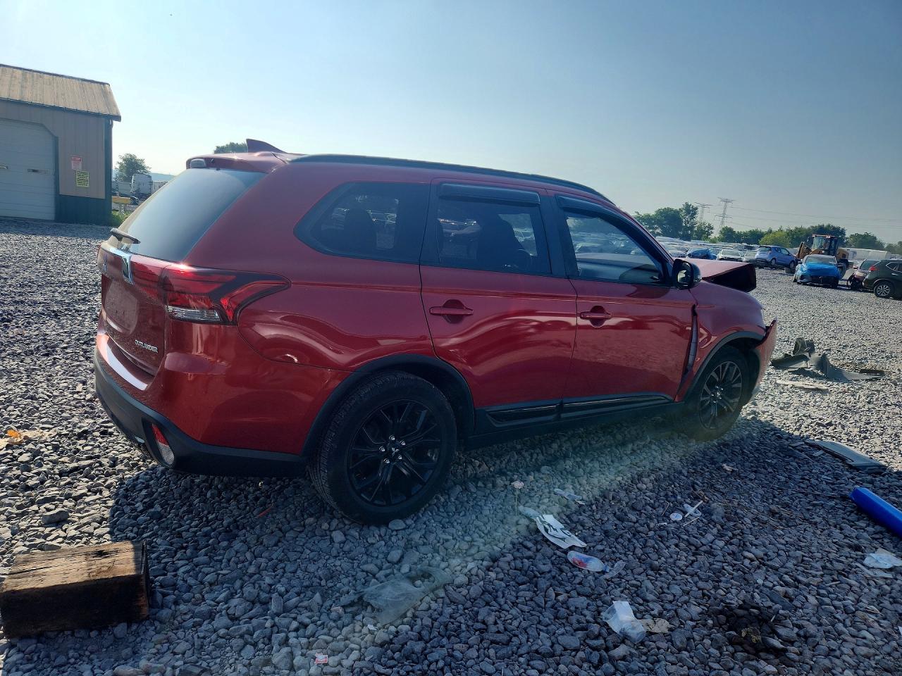 2018 Mitsubishi Outlander Se Burgundy vin: JA4AD3A30JZ030674