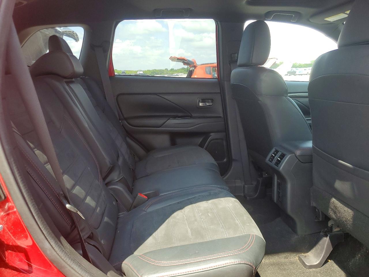 2020 Mitsubishi Outlander Se Red vin: JA4AD3A30LZ008340