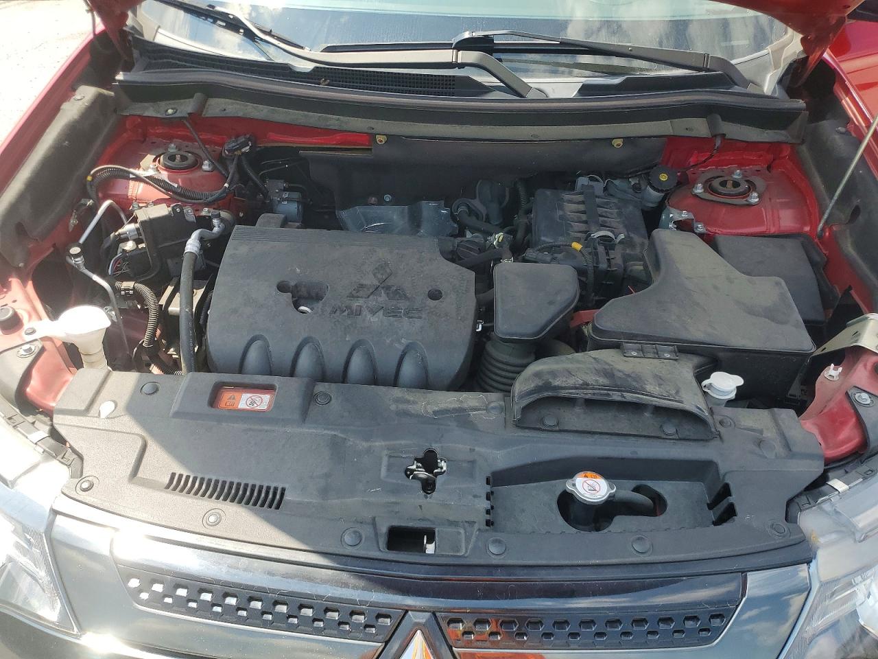 2020 Mitsubishi Outlander Se Red vin: JA4AD3A30LZ008340