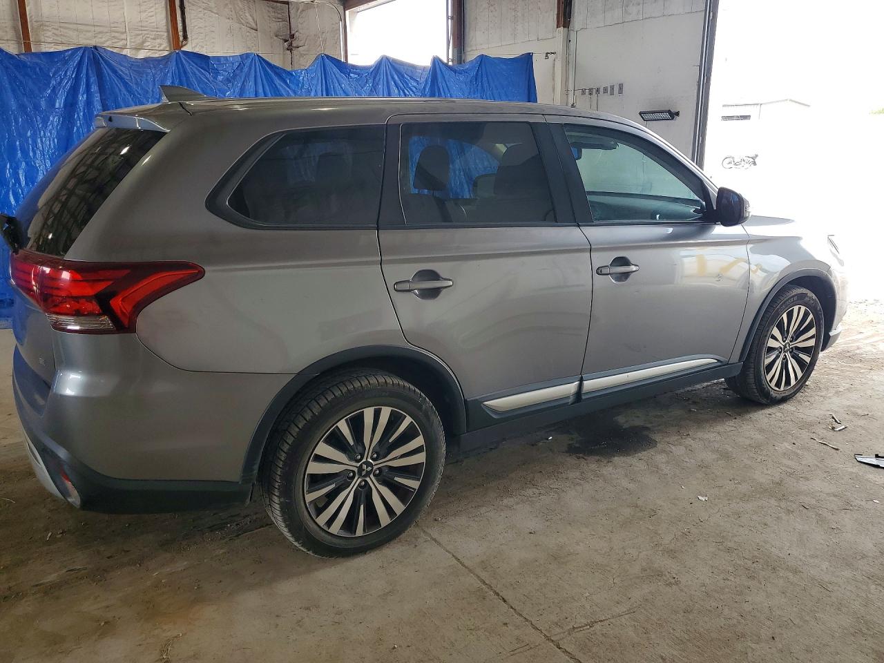 2020 Mitsubishi Outlander Se Gray vin: JA4AD3A30LZ023971