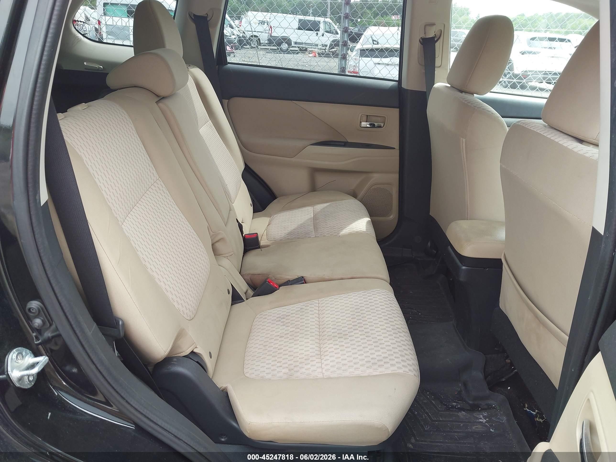 2014 Mitsubishi Outlander Se Black vin: JA4AD3A31EZ018474
