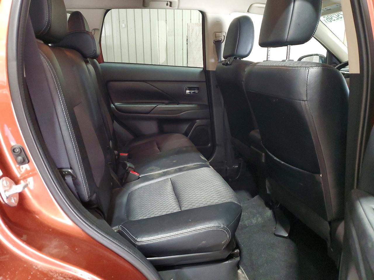 2015 Mitsubishi Outlander Se Brown vin: JA4AD3A31FZ004138