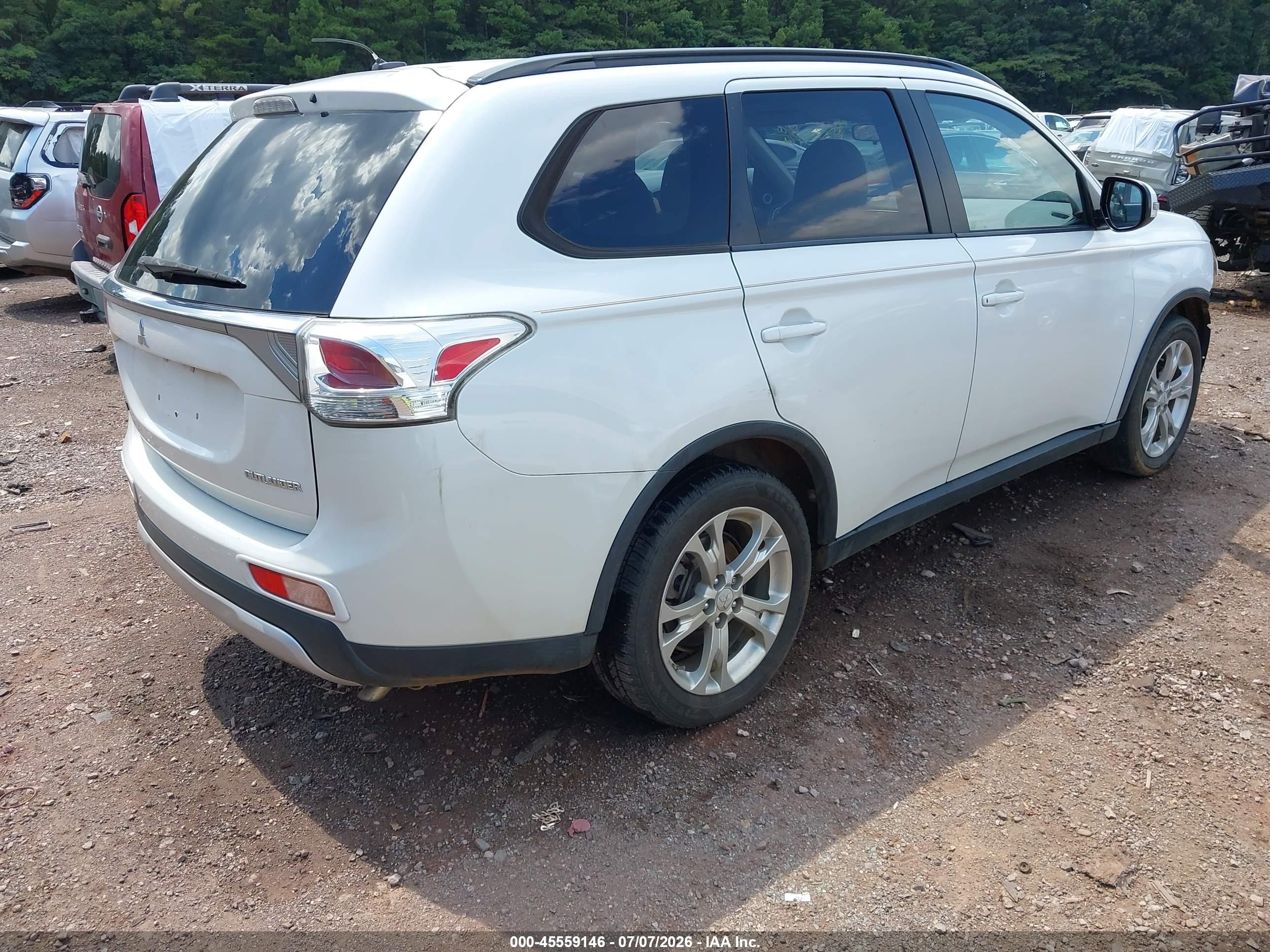 2015 Mitsubishi Outlander Se White vin: JA4AD3A31FZ006763