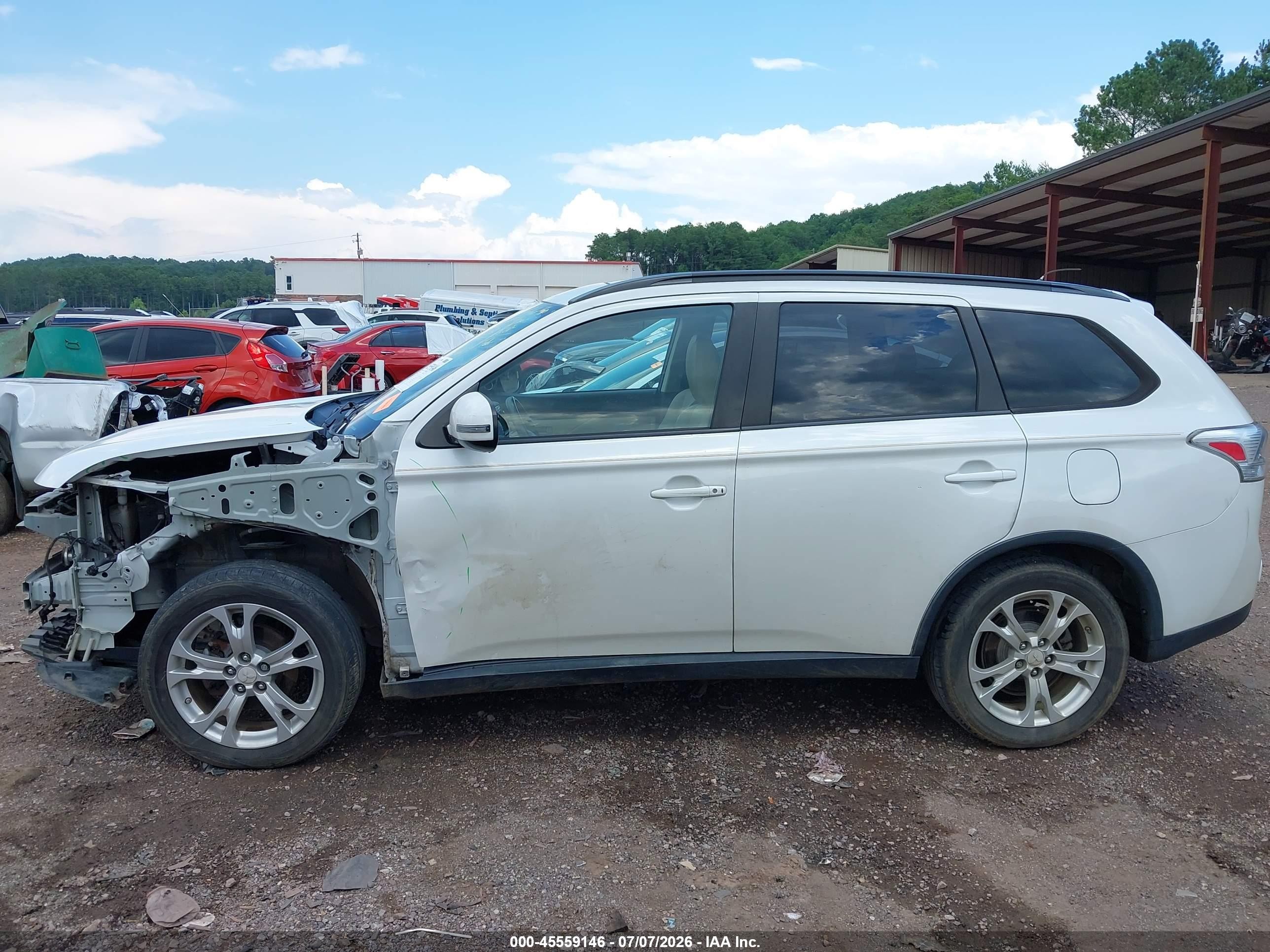 2015 Mitsubishi Outlander Se White vin: JA4AD3A31FZ006763