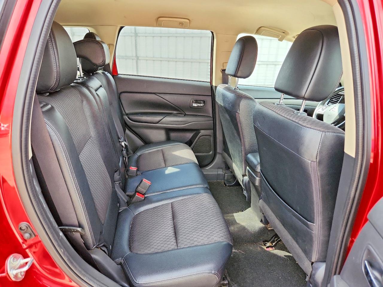 2015 Mitsubishi Outlander Se Red vin: JA4AD3A31FZ007279