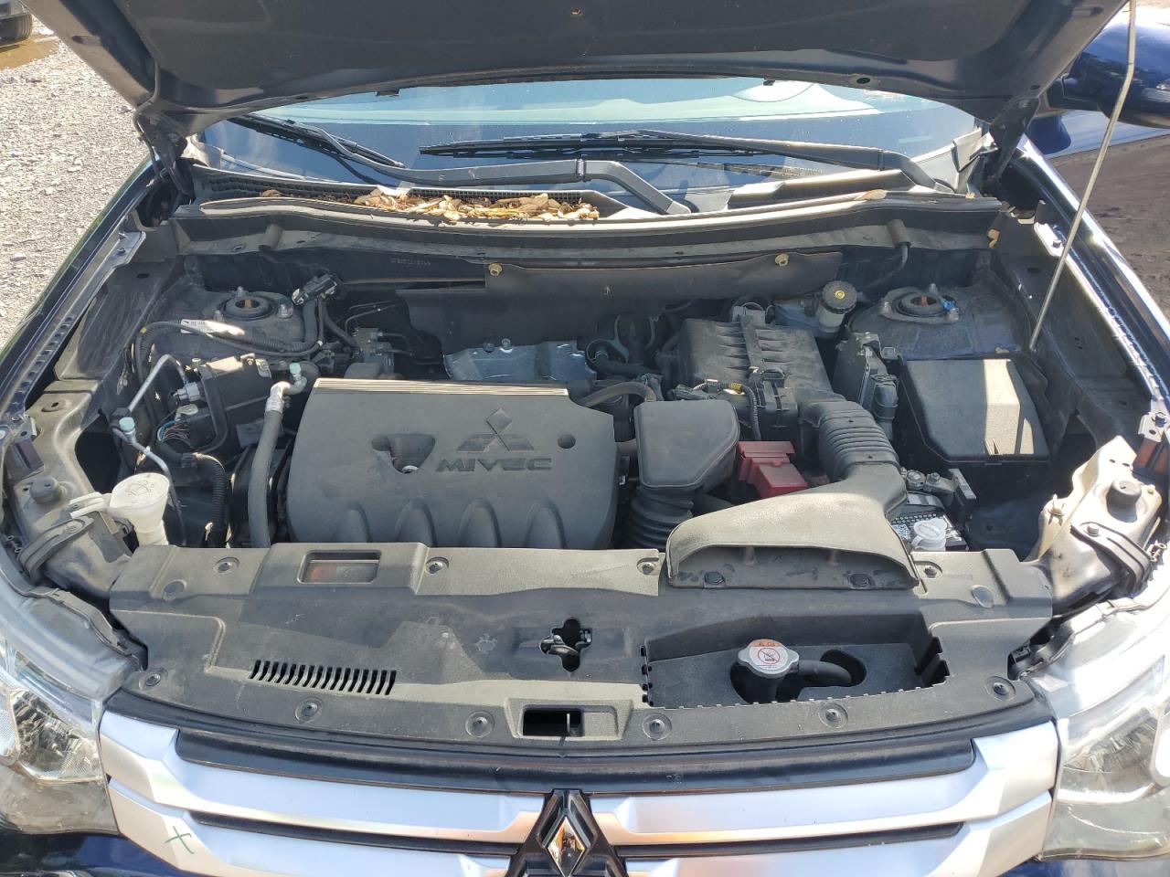 2015 Mitsubishi Outlander Se Blue vin: JA4AD3A31FZ013163