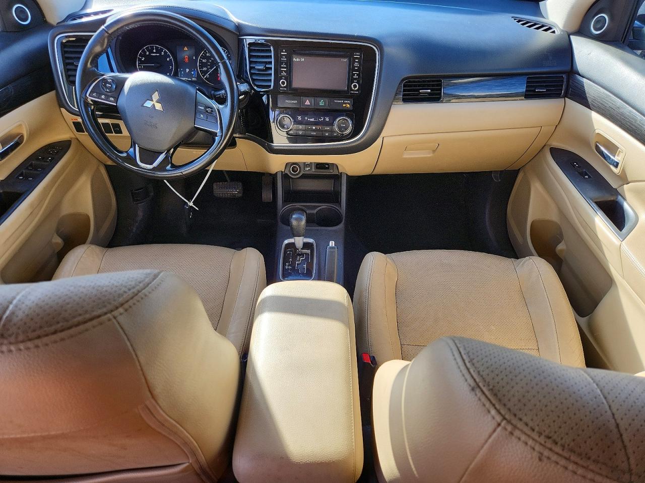 2016 Mitsubishi Outlander Se Коричневый vin: JA4AD3A31GZ021863