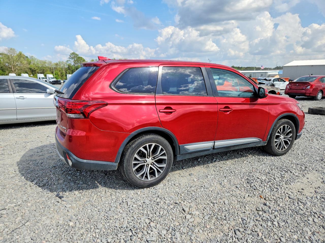 2018 Mitsubishi Outlander Se Red vin: JA4AD3A31JZ068558