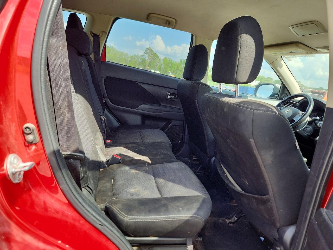 2018 Mitsubishi Outlander Se Red vin: JA4AD3A31JZ068558