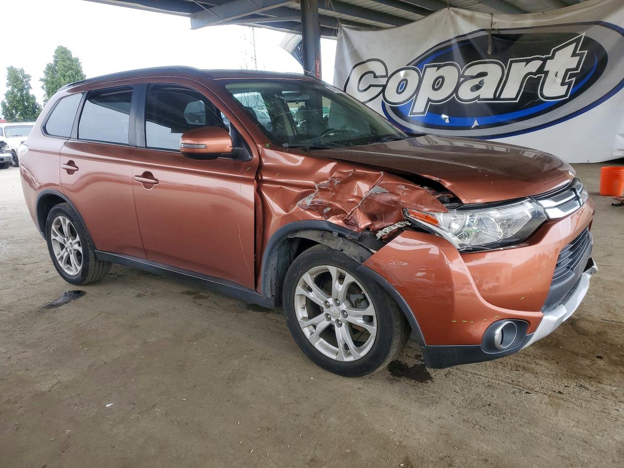 2015 Mitsubishi Outlander Se Желто-коричневый vin: JA4AD3A32FZ002575