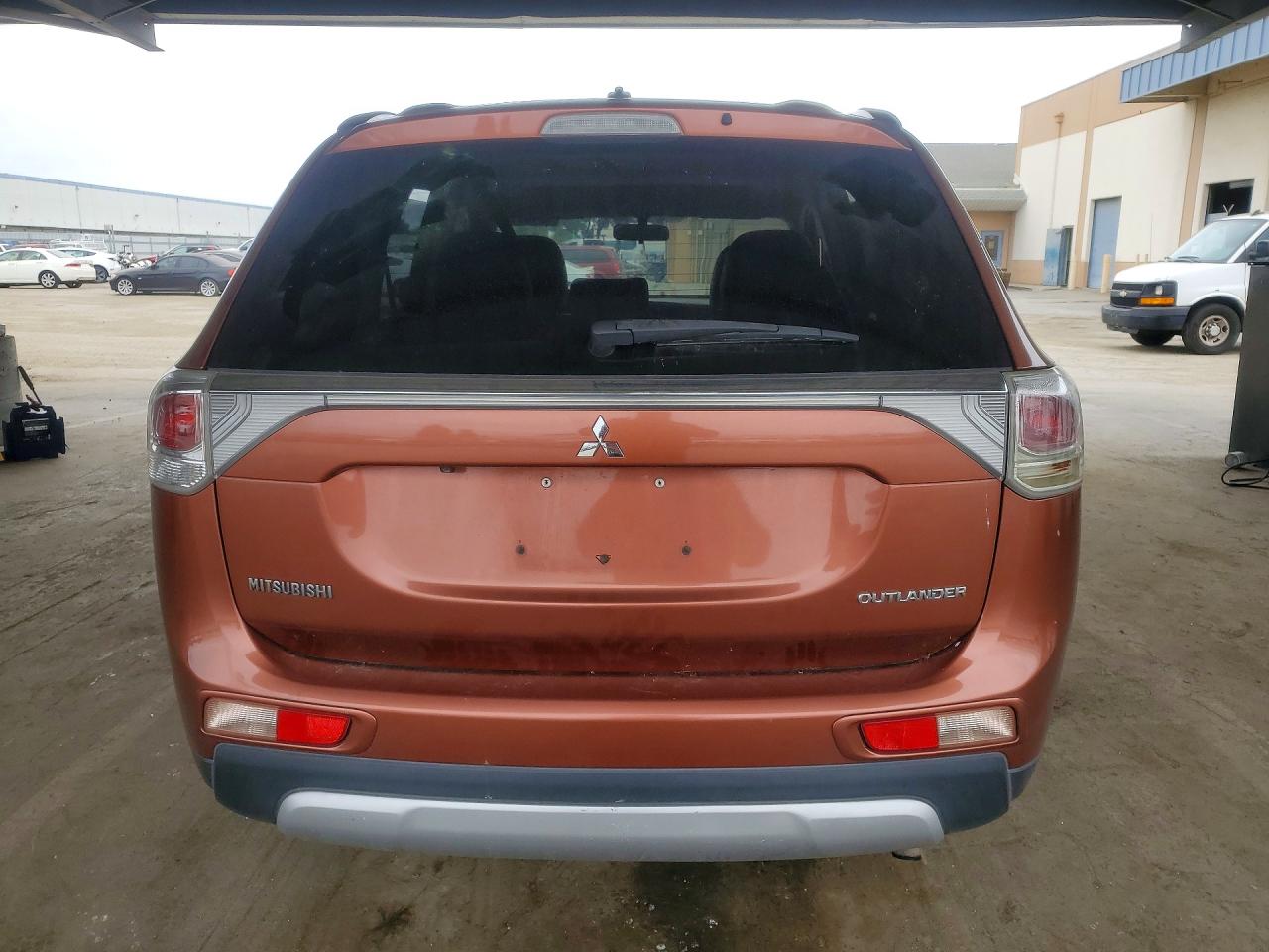 2015 Mitsubishi Outlander Se Желто-коричневый vin: JA4AD3A32FZ002575