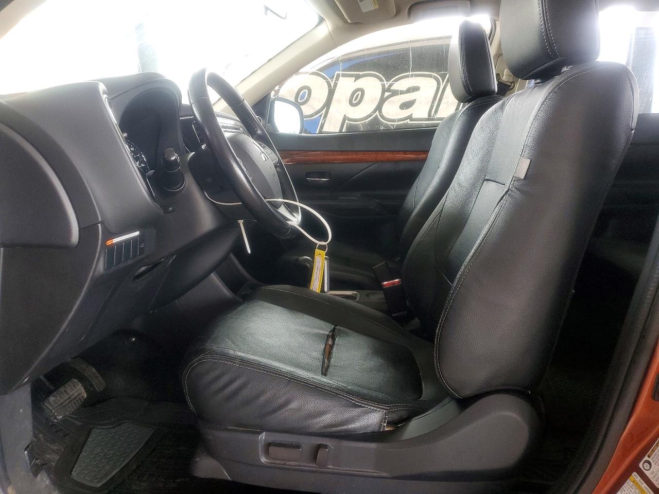 2015 Mitsubishi Outlander Se Желто-коричневый vin: JA4AD3A32FZ002575