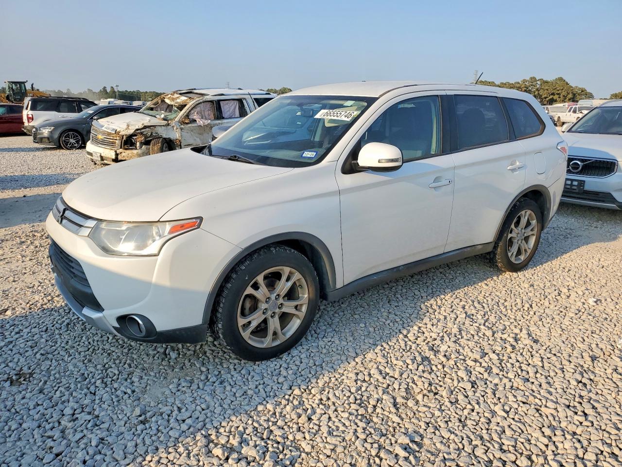 2015 Mitsubishi Outlander Se White vin: JA4AD3A33FZ003282